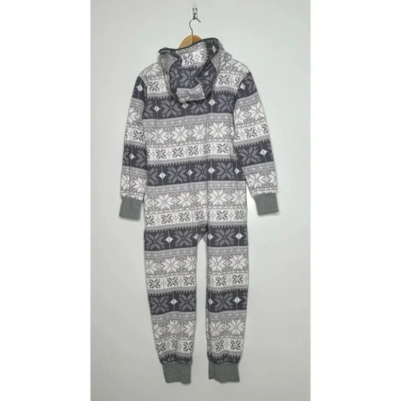 Tipsy Elves Gray Snowflake Hooded Onesie Jumpsuit Size Small - Picture 9 of 12